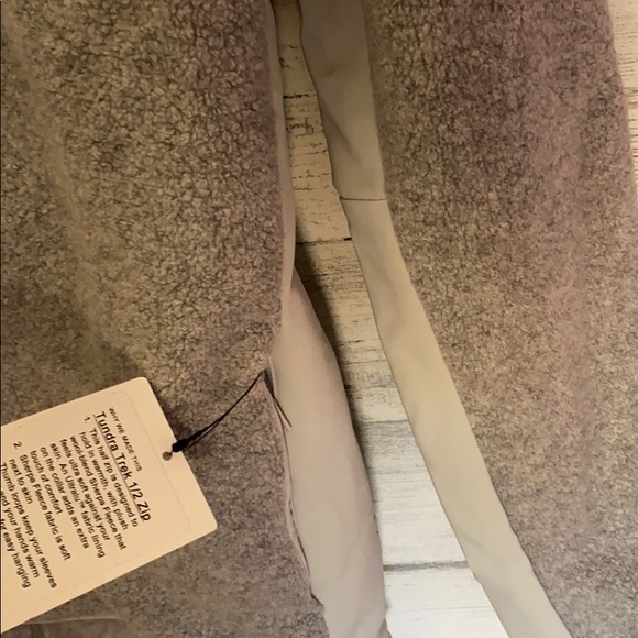 NWT Lululemon Tundra Trek 1/2 Zip - Picture 3 of 7